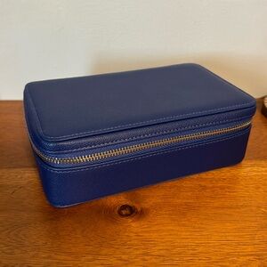 listing-status-banner